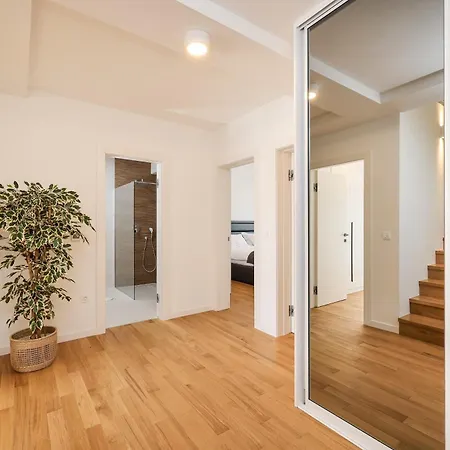 Апартаменты Port Luxury Penthouse