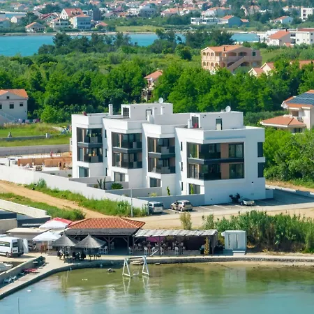 Port Luxury Penthouse شقة